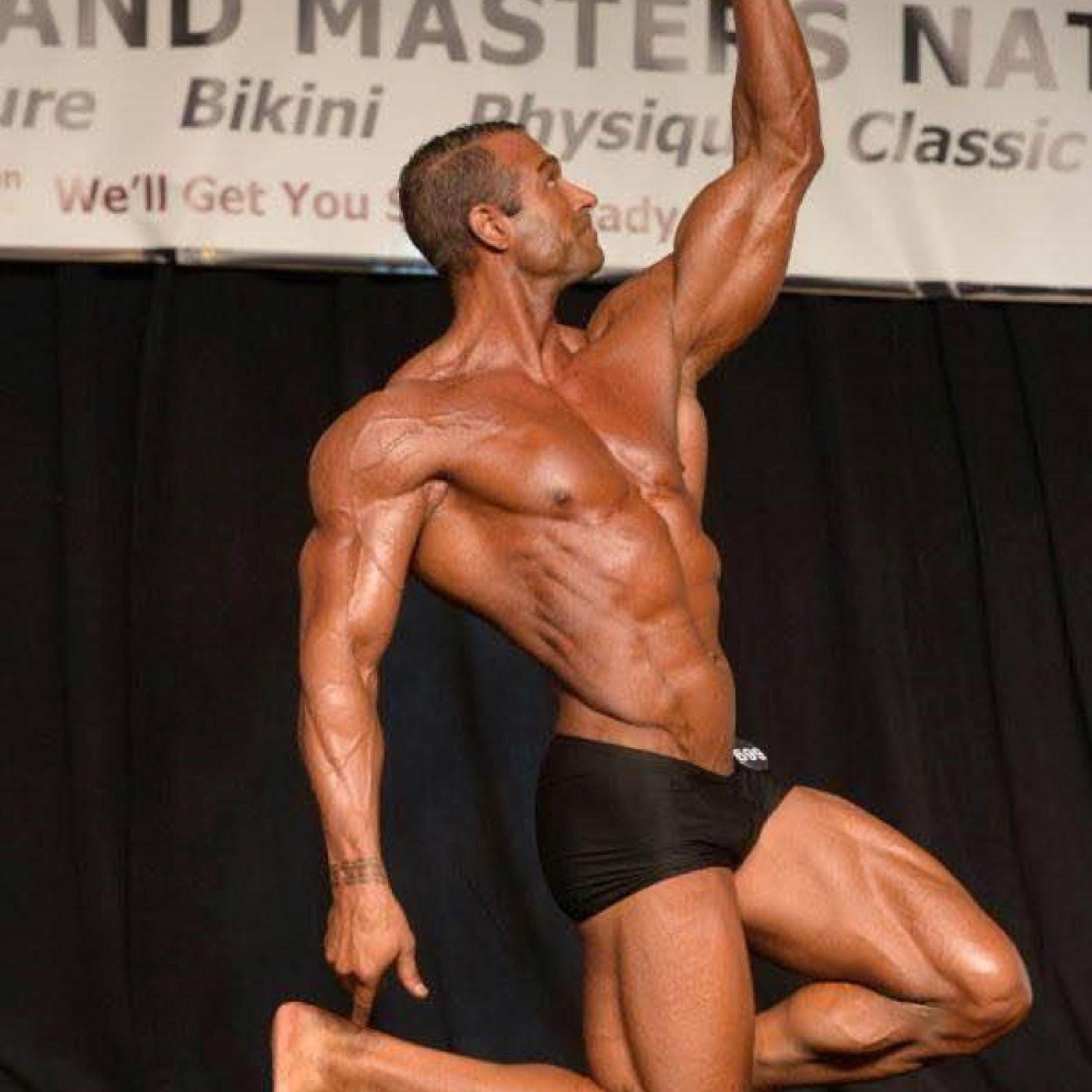 IFBB Pro Bodybuilder - Matt Davis Back on DTB! Old School Gyms - Podcasting - Life!