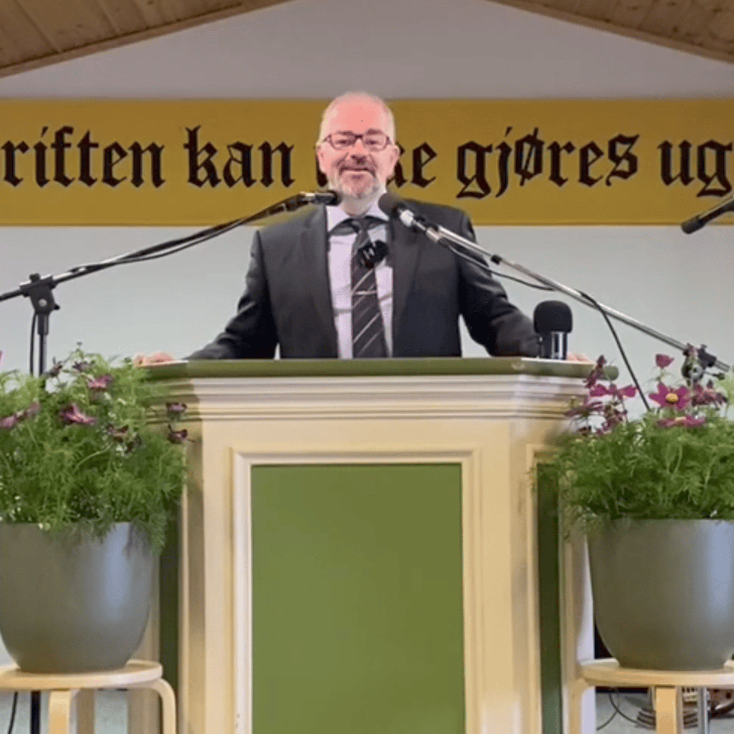 Fredag formiddag med Alvin Joensen. (12.07.2024) episode artwork