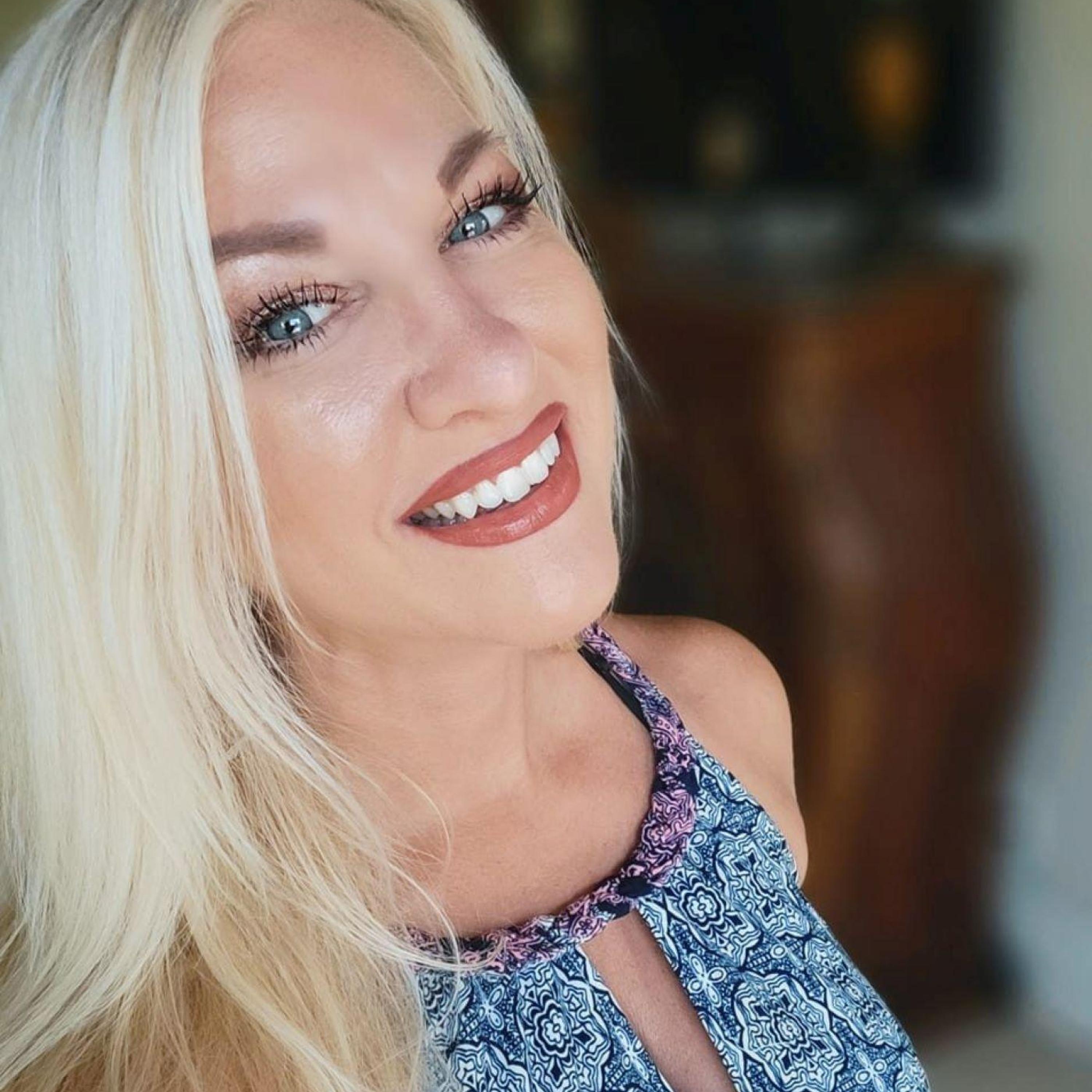 Andrea Cardwell is BACK! Odd Food Combos - Owning a Business - 3 Things Every Kitchen Needs - MORE